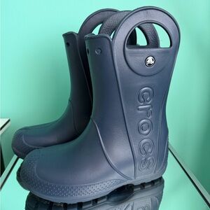Crocs Youth Handle It Rain Boots Size j3 Navy Blue
